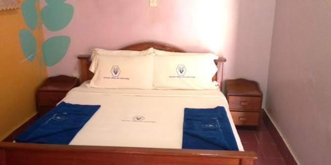 Miryams Village Inn Safari Lodge Sultan Hamud Eksteriør billede